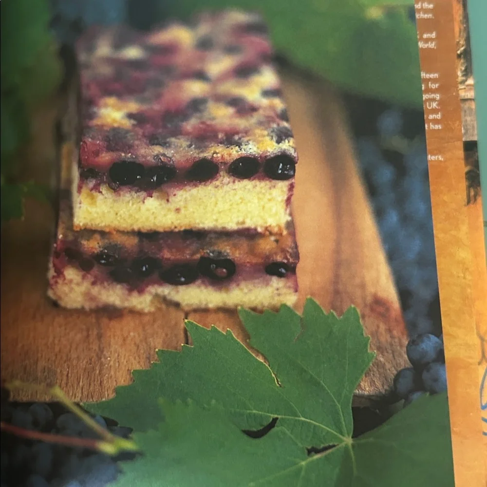 Jamie's Oliver Hardback  - Jamie’s Italy Cookbook Load of good photos /stories